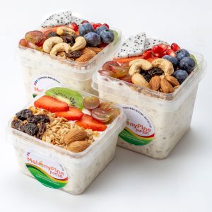 2 bowls of 500ml Tropical Deluxe Parfait and 1 bowl of 330ml Exotic Berry Parfait